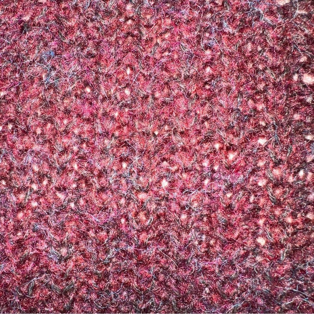 Women’s burgundy sweater sz M - Picture 3 of 4